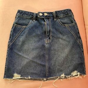 Hollister Ultra High-Rise Skirt